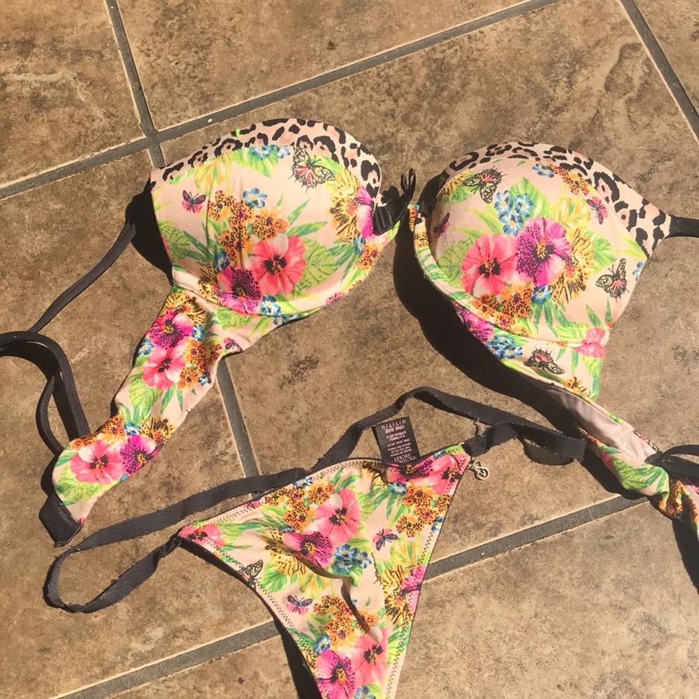 Victoria’s Secret bra and panty set
